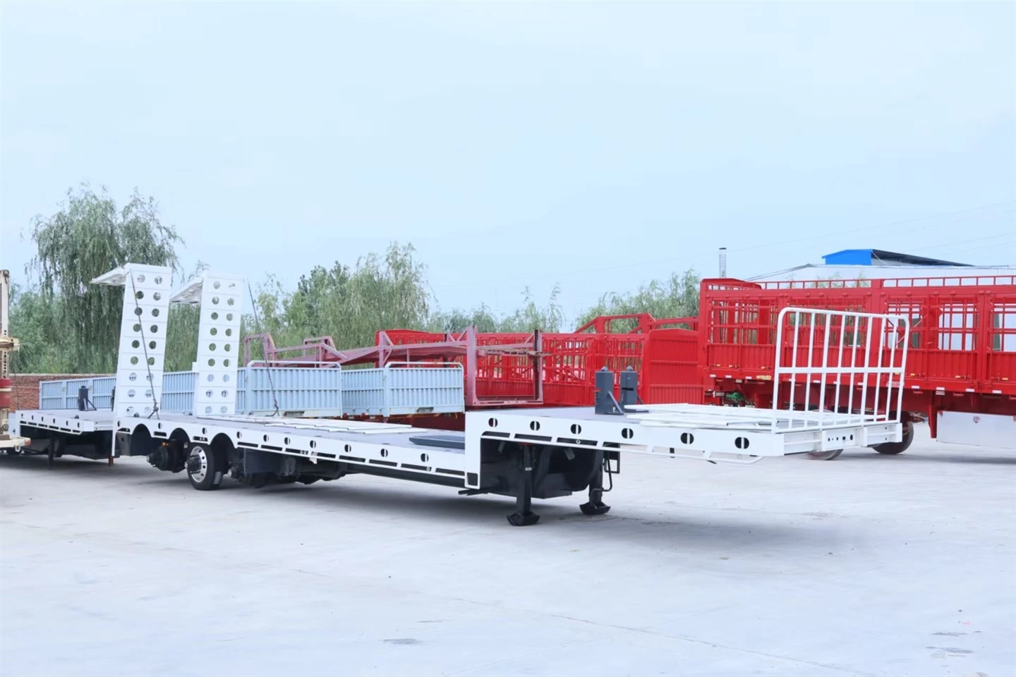 3axles Widenable Drop Deck Trailer suppliers