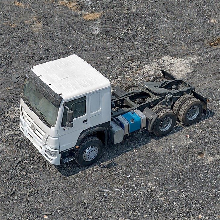HOWO White Trailer Tractor