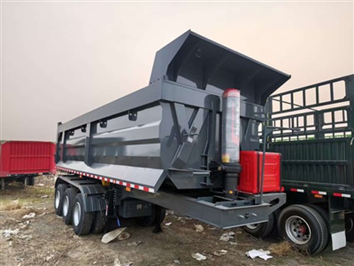 Jamaican Customer Visited And Purchased 3 Axle Dump Semi Trailer